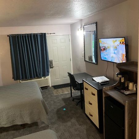 R Nite Star Inn And Suites -Home Of The Cowboys & Rangers 알링턴 외부 사진