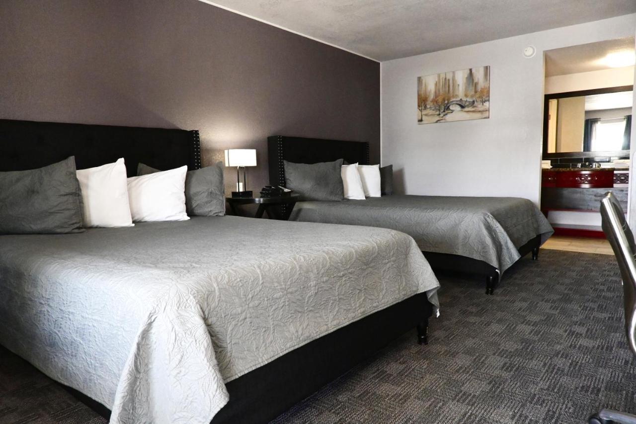 R Nite Star Inn And Suites -Home Of The Cowboys & Rangers 알링턴 외부 사진